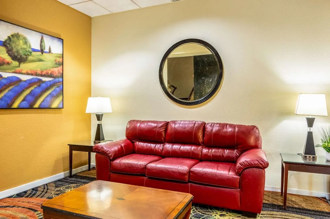 Quality Inn Central Richmond 3*,